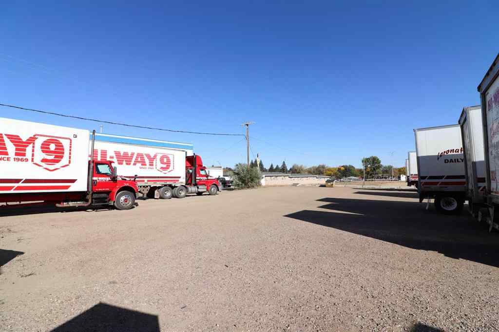 MLS® A2265341 - 666 15 Street SW in South West Industrial Medicine Hat, Commercial