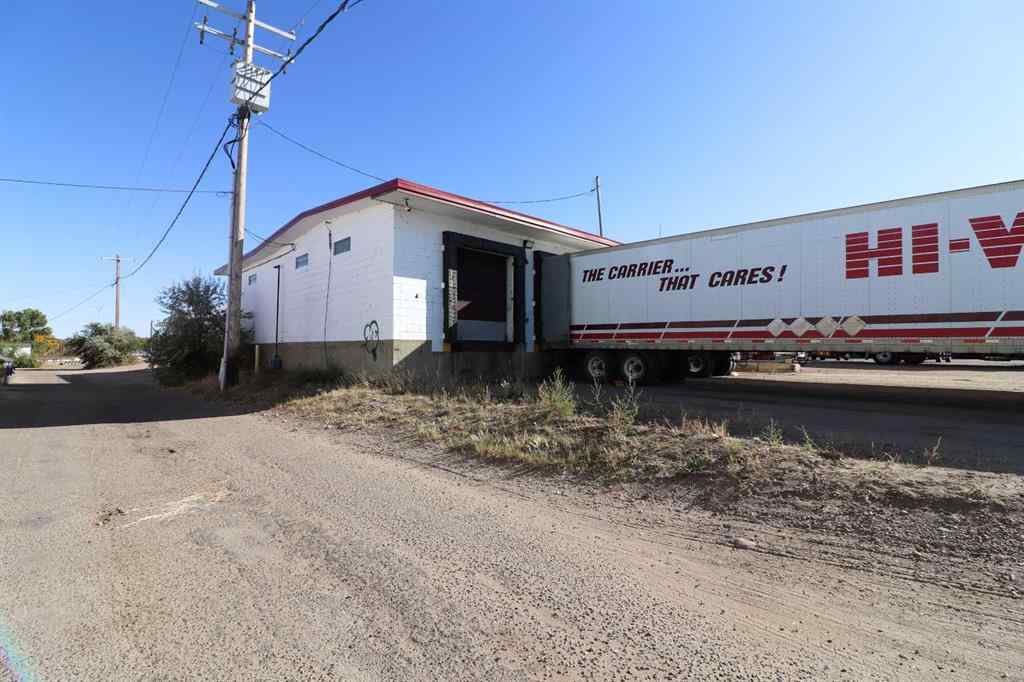 MLS® A2265341 - 666 15 Street SW in South West Industrial Medicine Hat, Commercial