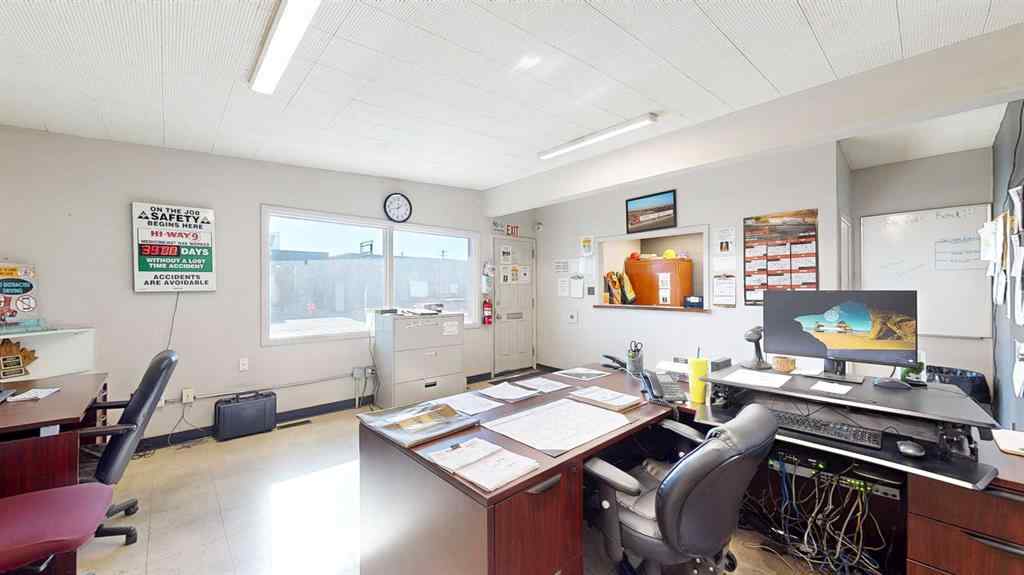 MLS® A2265341 - 666 15 Street SW in South West Industrial Medicine Hat, Commercial