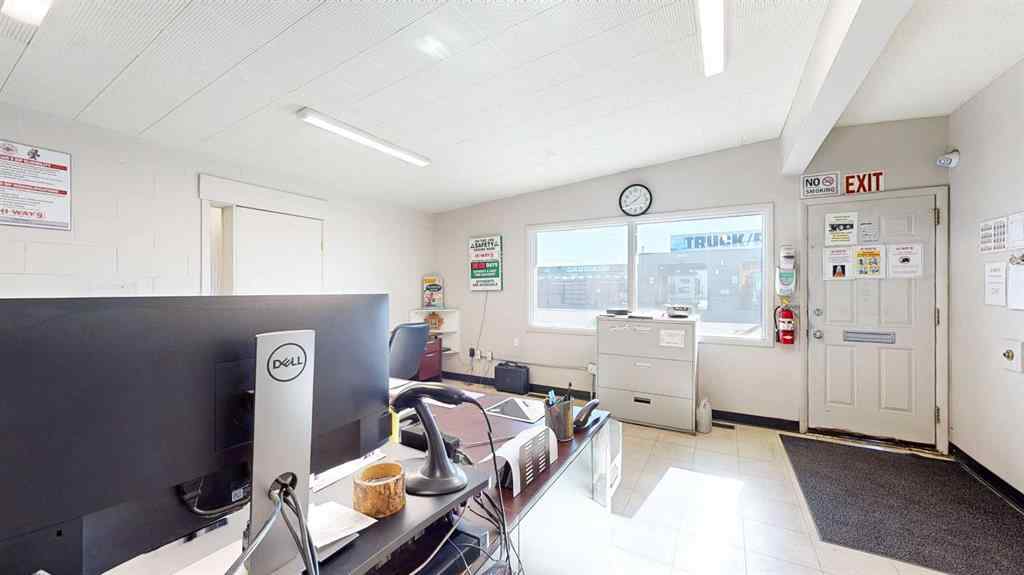 MLS® A2265341 - 666 15 Street SW in South West Industrial Medicine Hat, Commercial