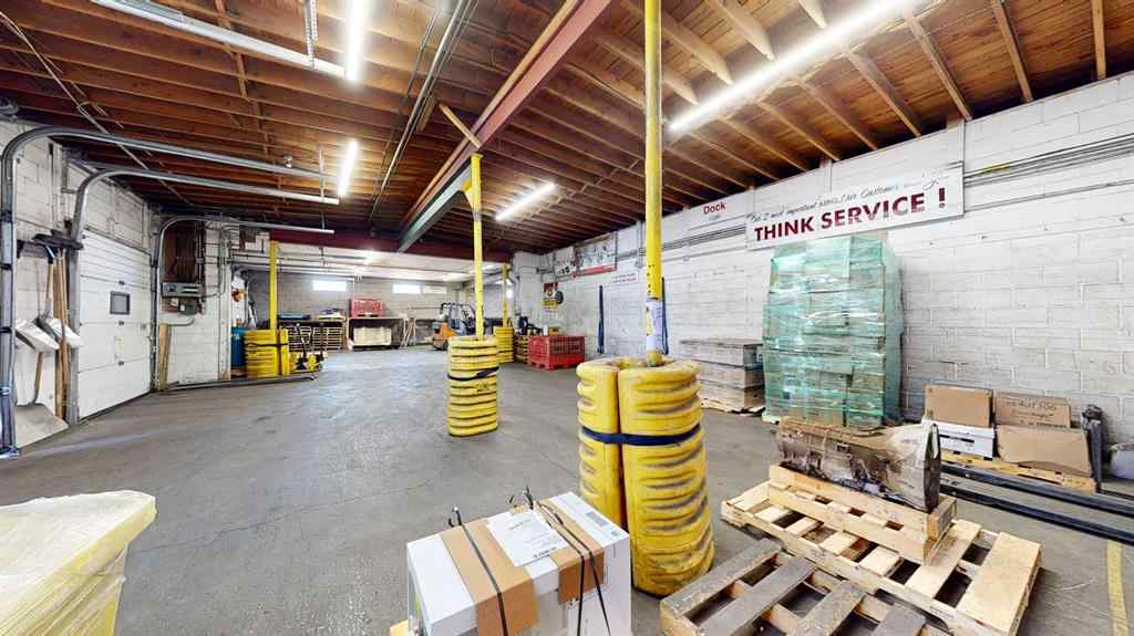 MLS® A2265341 - 666 15 Street SW in South West Industrial Medicine Hat, Commercial