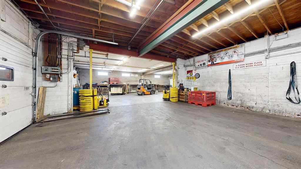 MLS® A2265341 - 666 15 Street SW in South West Industrial Medicine Hat, Commercial