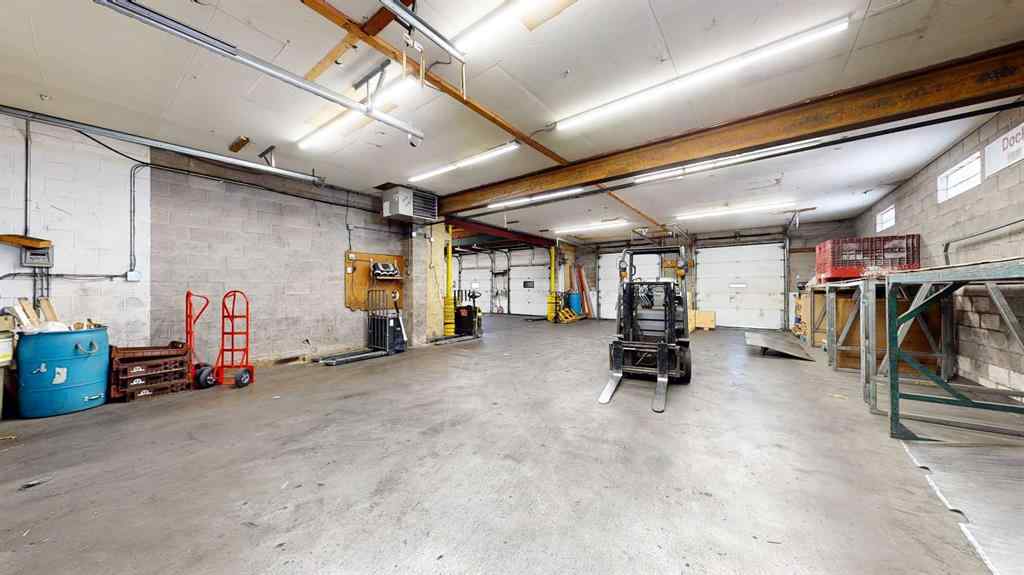 MLS® A2265341 - 666 15 Street SW in South West Industrial Medicine Hat, Commercial
