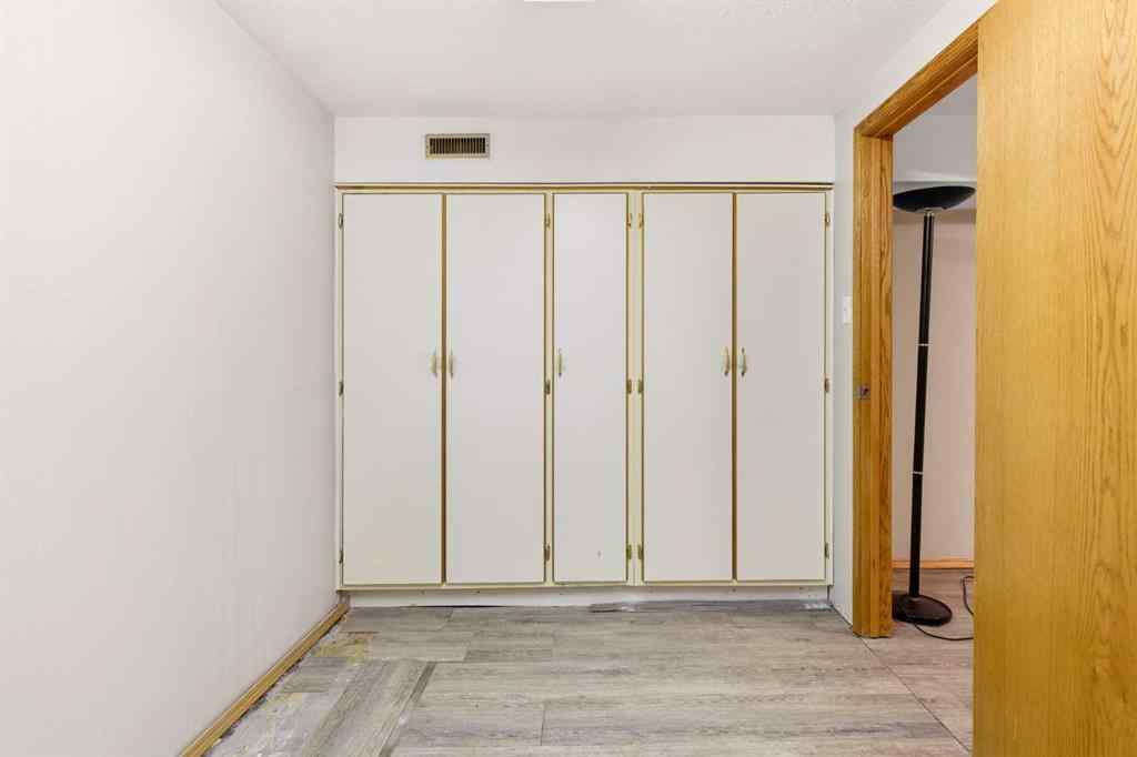 MLS® A2265349 - 417 2 Street SE in NONE Redcliff, Residential