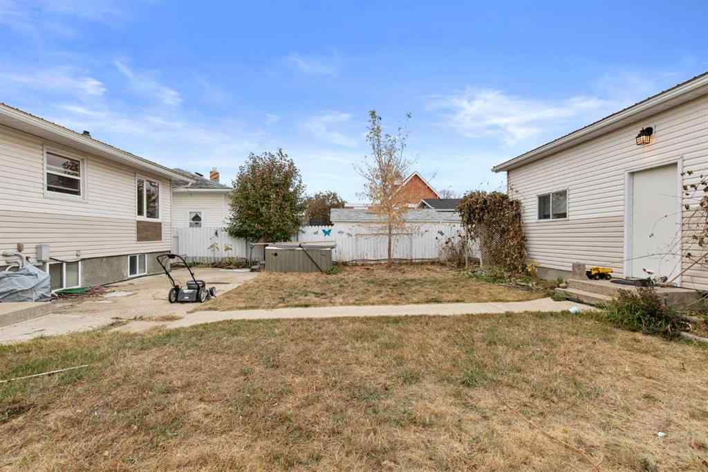 MLS® A2265349 - 417 2 Street SE in NONE Redcliff, Residential