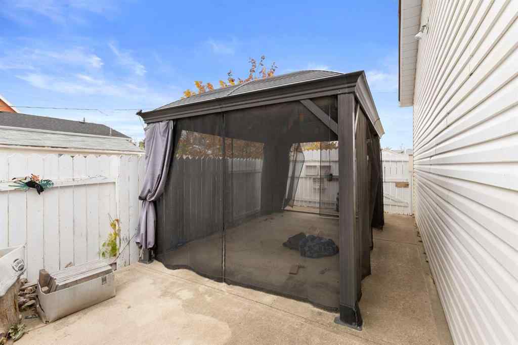 MLS® A2265349 - 417 2 Street SE in NONE Redcliff, Residential