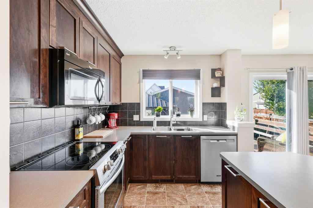 MLS® A2265350 - 93 Auburn Meadows View SE in Auburn Bay Calgary, Residential