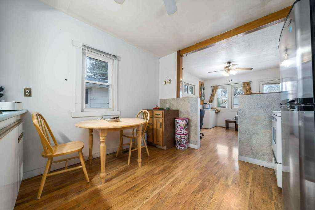 MLS® A2265353 - 619 Industrial Avenue SE in River Flats Medicine Hat, Residential