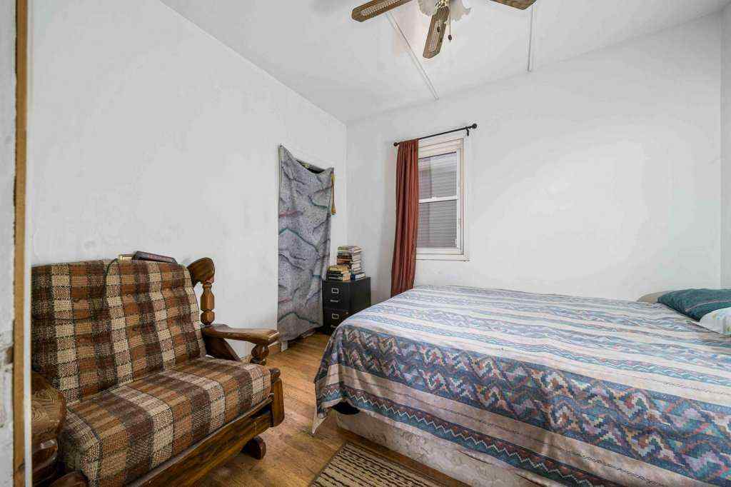 MLS® A2265353 - 619 Industrial Avenue SE in River Flats Medicine Hat, Residential