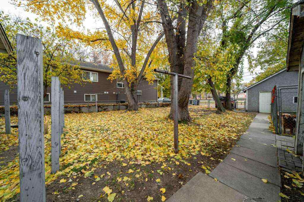 MLS® A2265353 - 619 Industrial Avenue SE in River Flats Medicine Hat, Residential