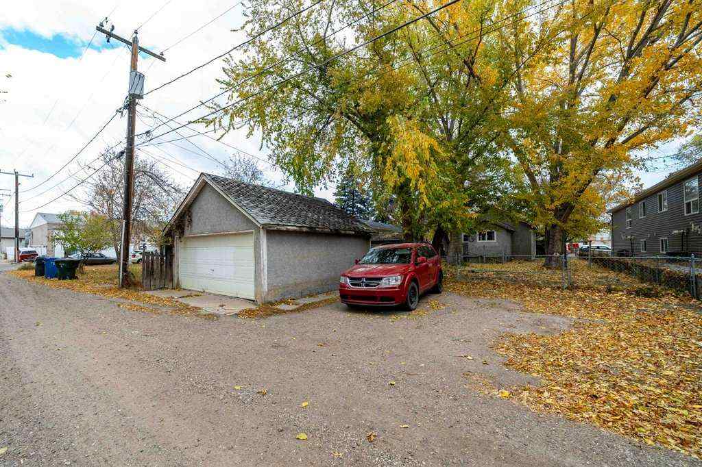 MLS® A2265353 - 619 Industrial Avenue SE in River Flats Medicine Hat, Residential