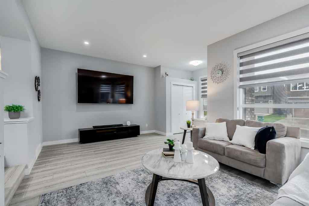 MLS® A2265355 - 1037 Chinook Gate Heath SW in Chinook Gate Airdrie, Residential