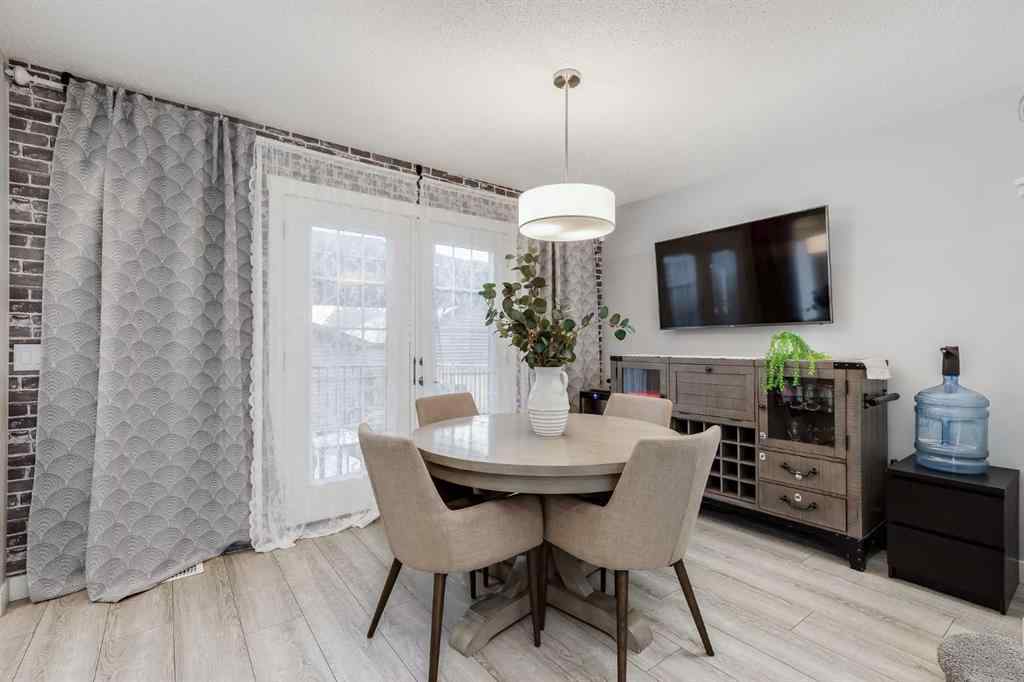 MLS® A2265355 - 1037 Chinook Gate Heath SW in Chinook Gate Airdrie, Residential