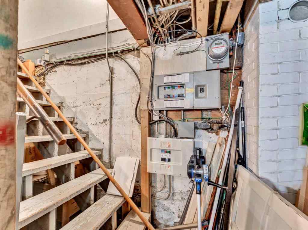 MLS® A2265357 - 339 North Railway Street SE in River Flats Medicine Hat, Commercial