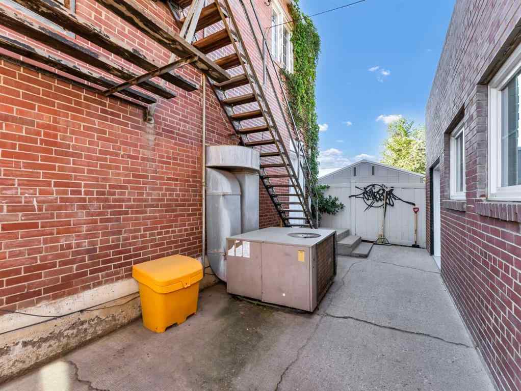 MLS® A2265357 - 339 North Railway Street SE in River Flats Medicine Hat, Commercial