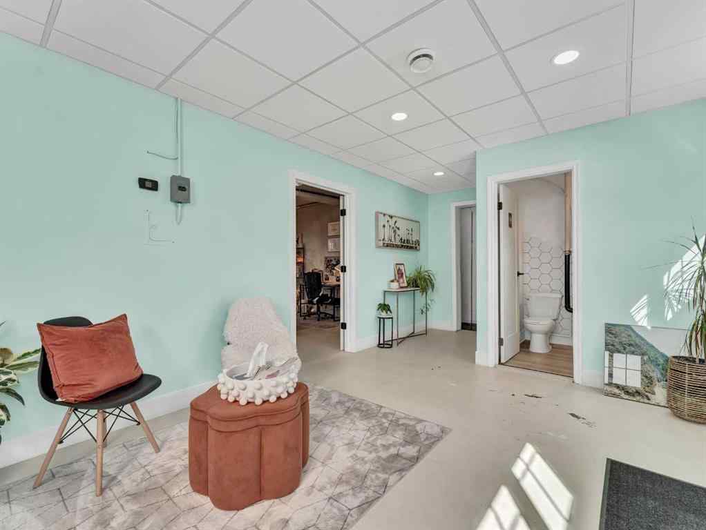 MLS® A2265357 - 339 North Railway Street SE in River Flats Medicine Hat, Commercial