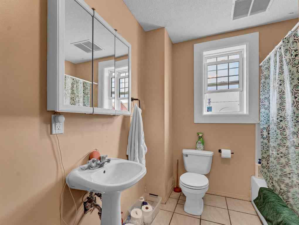 MLS® A2265357 - 339 North Railway Street SE in River Flats Medicine Hat, Commercial