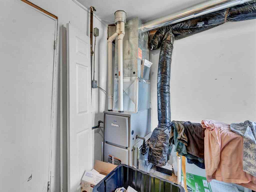 MLS® A2265357 - 339 North Railway Street SE in River Flats Medicine Hat, Commercial