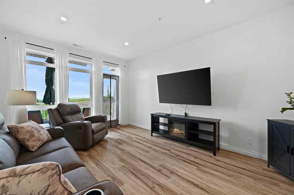 MLS® A2265358 - Unit #13 108 Rockyledge View NW in Rocky Ridge Calgary, Residential