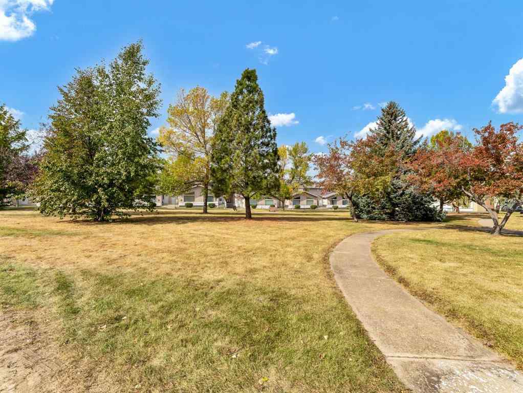 MLS® A2265361 - 90 Simpson Crescent SE in SE Southridge Medicine Hat, Residential