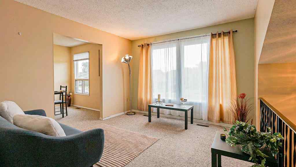 MLS® A2265361 - 90 Simpson Crescent SE in SE Southridge Medicine Hat, Residential