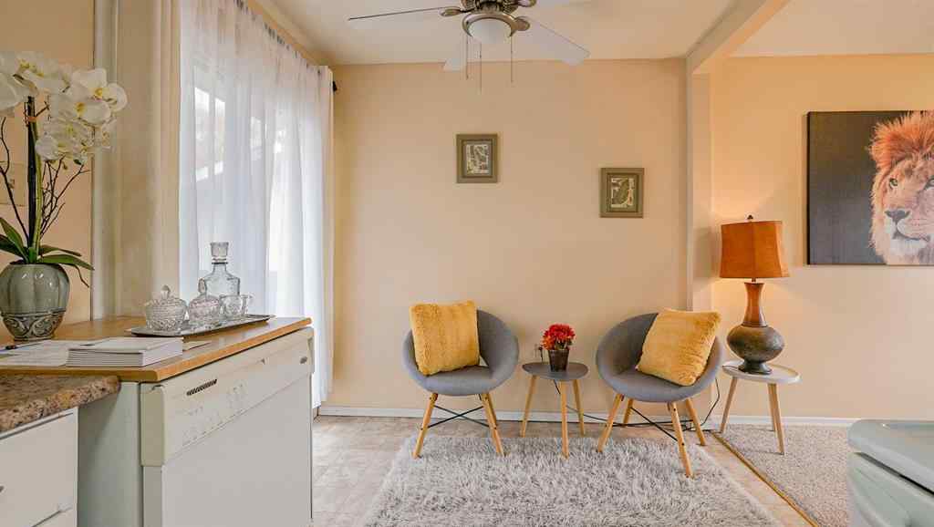 MLS® A2265361 - 90 Simpson Crescent SE in SE Southridge Medicine Hat, Residential