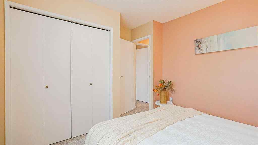 MLS® A2265361 - 90 Simpson Crescent SE in SE Southridge Medicine Hat, Residential