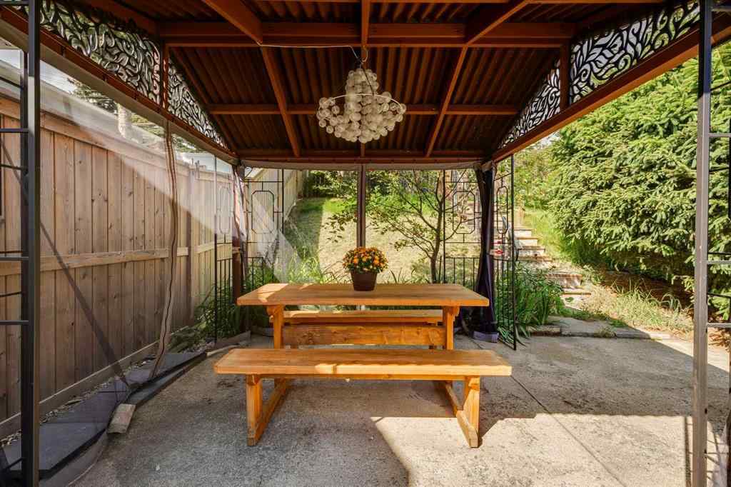 MLS® A2265366 - 5023 Nemiskam Road NW in North Haven Calgary, Residential