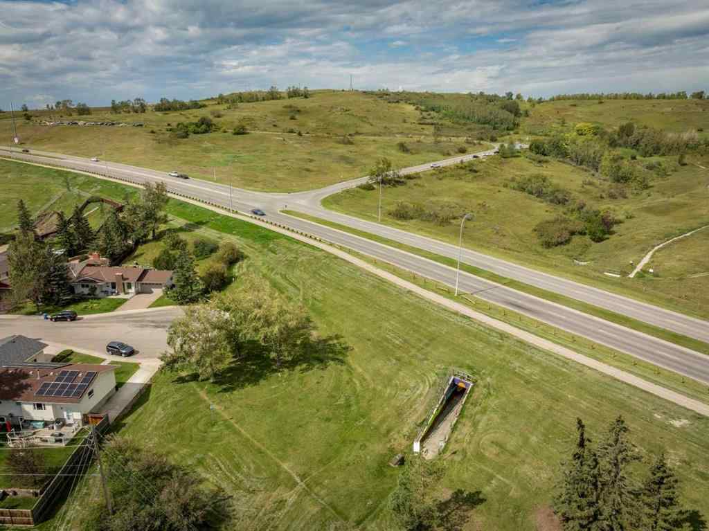 MLS® A2265366 - 5023 Nemiskam Road NW in North Haven Calgary, Residential