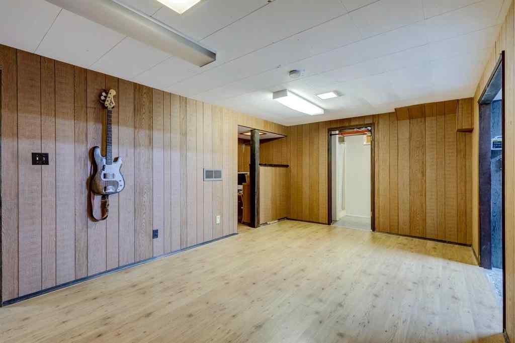 MLS® A2265366 - 5023 Nemiskam Road NW in North Haven Calgary, Residential