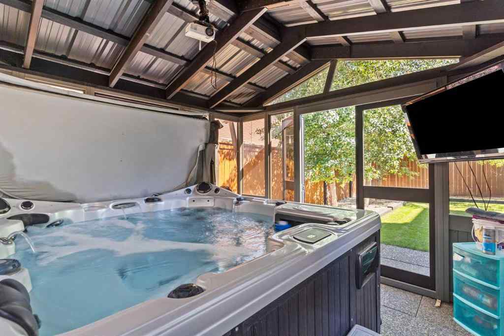 MLS® A2265373 - 809 Canoe Green SW in Canals Airdrie, Residential