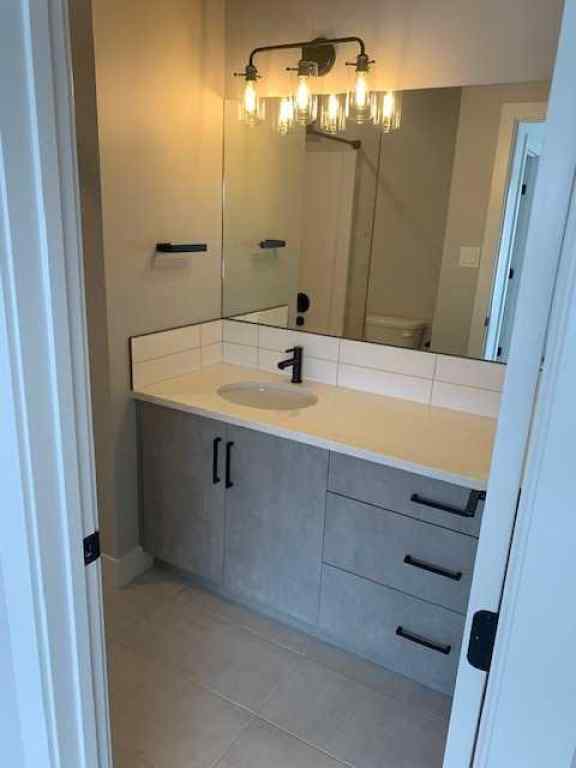 MLS® A2265375 - 2909 46 Street S in Discovery Lethbridge, Rental