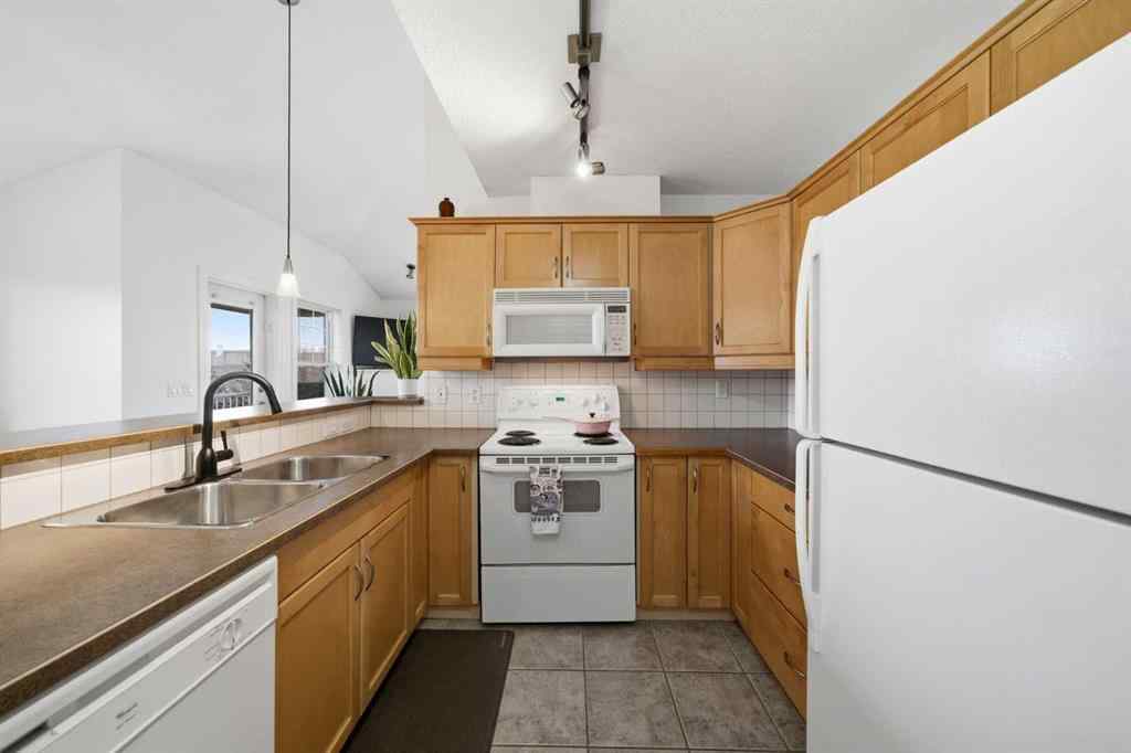 MLS&reg; # A2265376 - Unit #401 1408 17 Street SE in Inglewood Calgary, Residential Open Houses