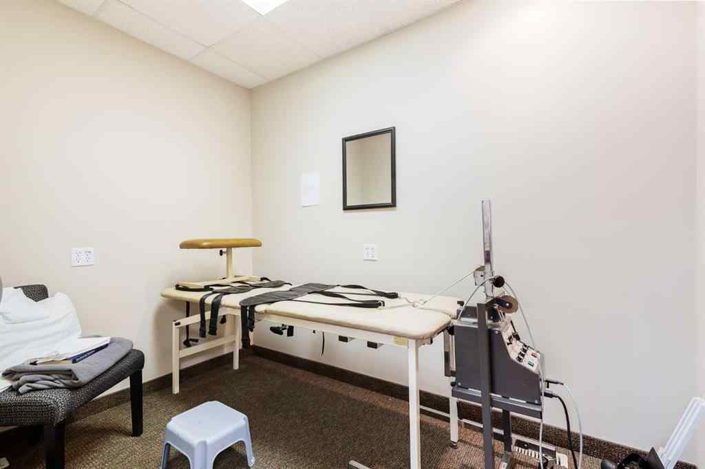 MLS® A2265377 - 5120 50 Avenue  in NONE Olds, Commercial