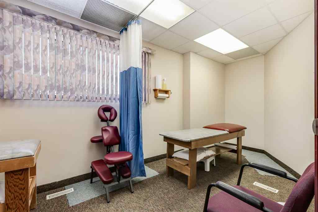 MLS® A2265377 - 5120 50 Avenue  in NONE Olds, Commercial