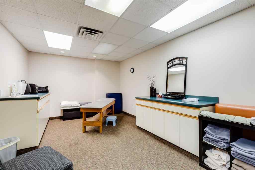 MLS® A2265377 - 5120 50 Avenue  in NONE Olds, Commercial