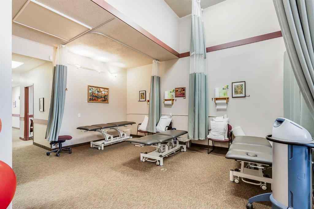 MLS® A2265377 - 5120 50 Avenue  in NONE Olds, Commercial