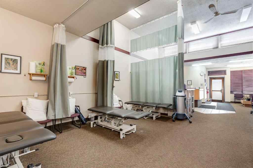 MLS® A2265377 - 5120 50 Avenue  in NONE Olds, Commercial