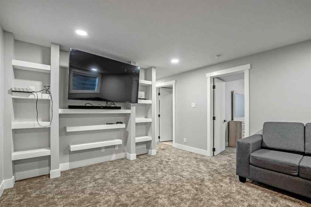 MLS® A2265378 - 123 Pinemill Way NE in Pineridge Calgary, Residential