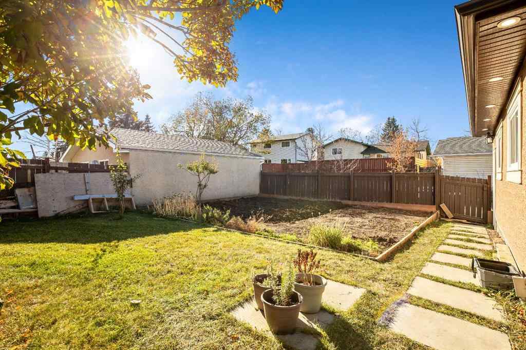 MLS® A2265378 - 123 Pinemill Way NE in Pineridge Calgary, Residential