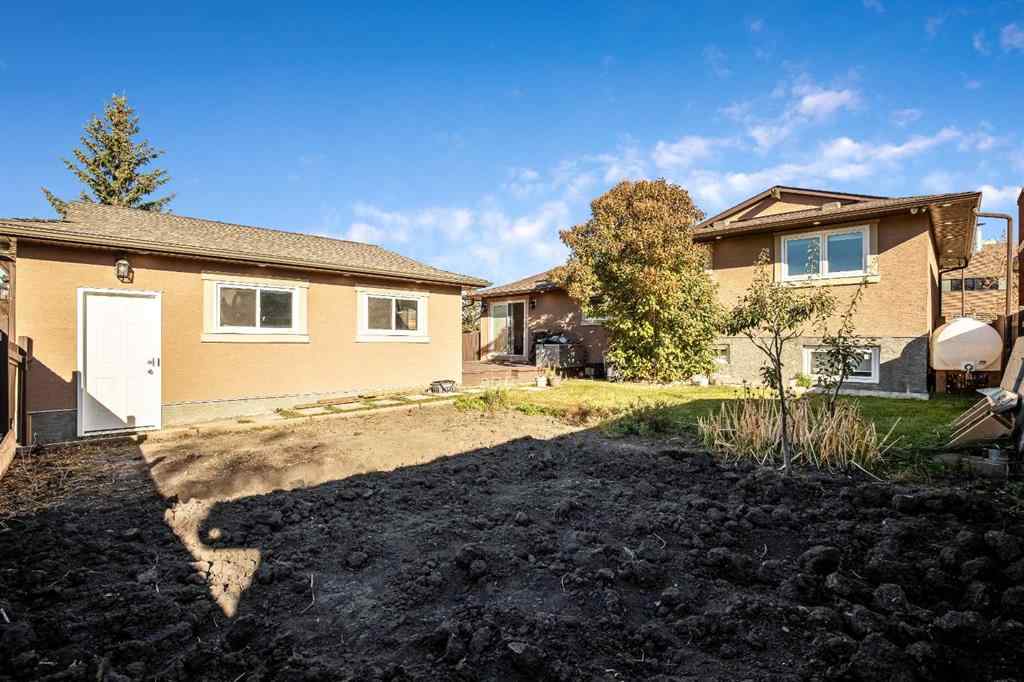 MLS® A2265378 - 123 Pinemill Way NE in Pineridge Calgary, Residential