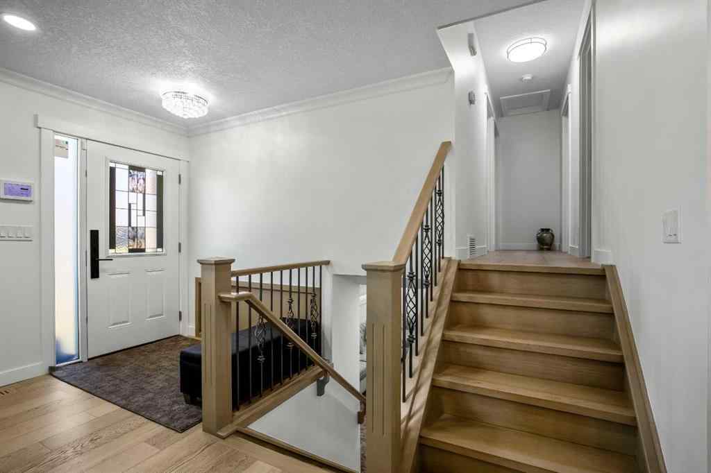 MLS® A2265378 - 123 Pinemill Way NE in Pineridge Calgary, Residential