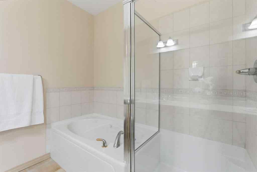 MLS® A2265385 - Unit #3107 3107 Lake Fraser Court SE in Lake Bonavista Calgary, Residential