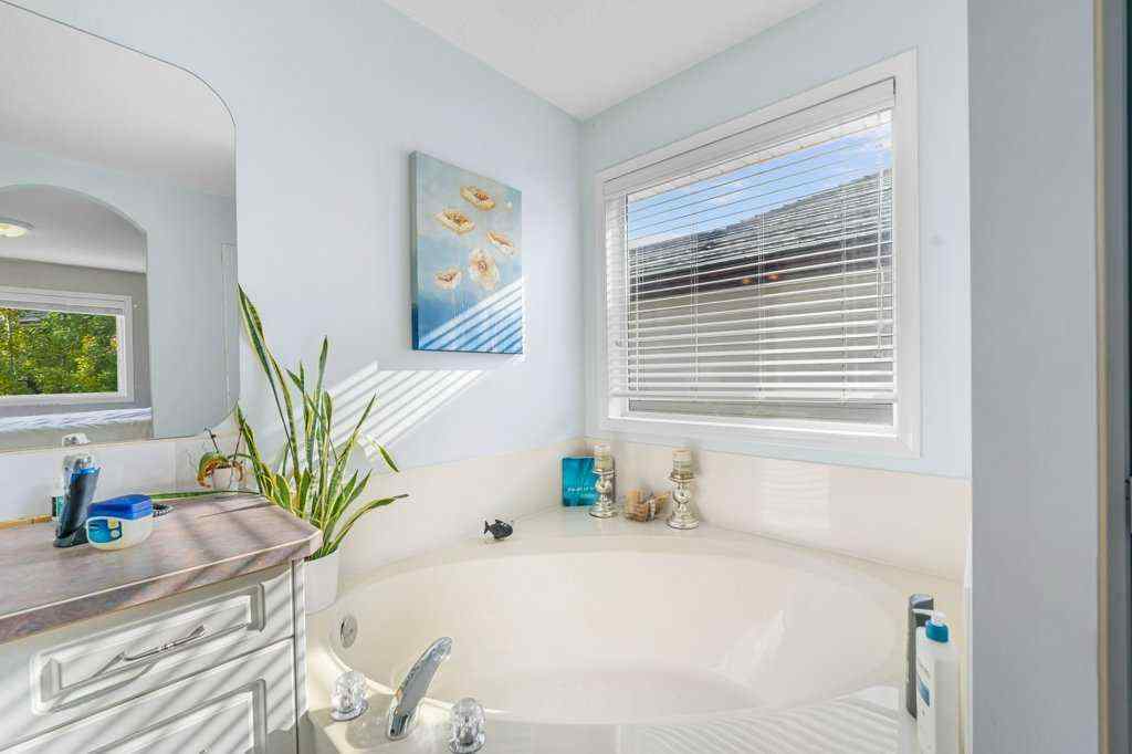 MLS® A2265386 - 23 Valley Ponds Way NW in Valley Ridge Calgary, Residential