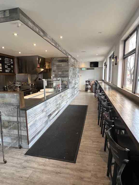 MLS® A2265390 - 1702 12 Street NW in Capitol Hill Calgary, Commercial