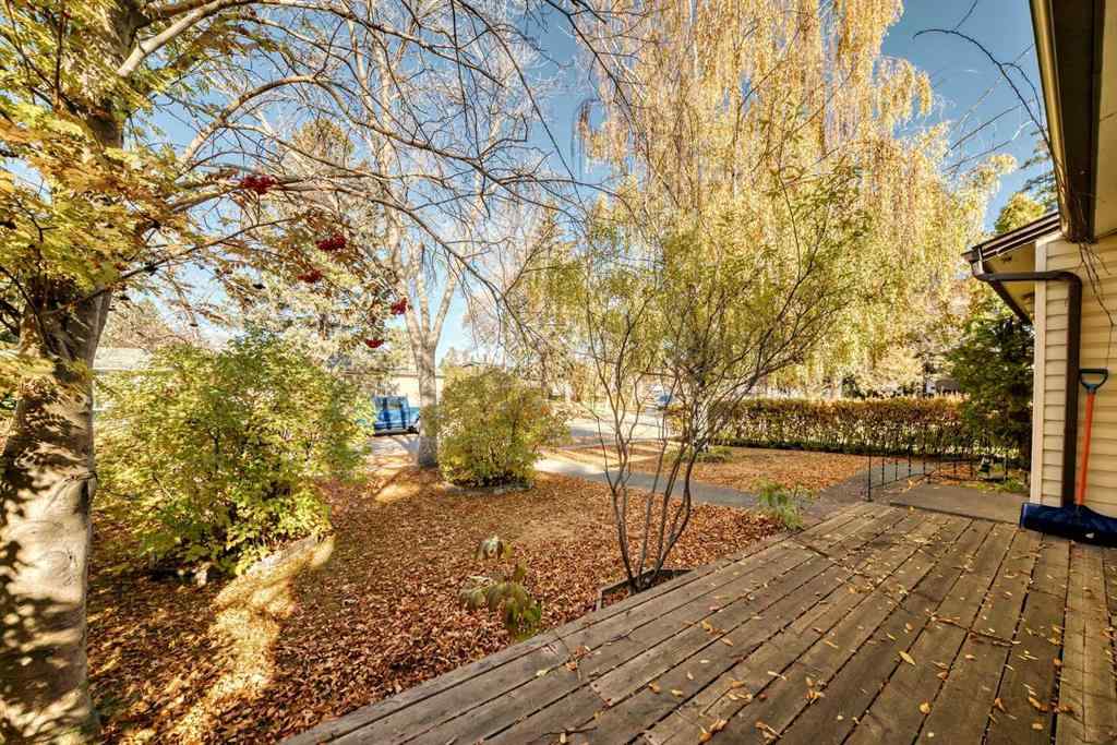 MLS® A2265391 - 1942 Cottonwood Crescent SE in Southview Calgary, Residential