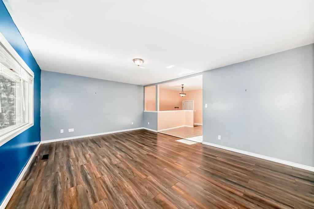 MLS® A2265391 - 1942 Cottonwood Crescent SE in Southview Calgary, Residential