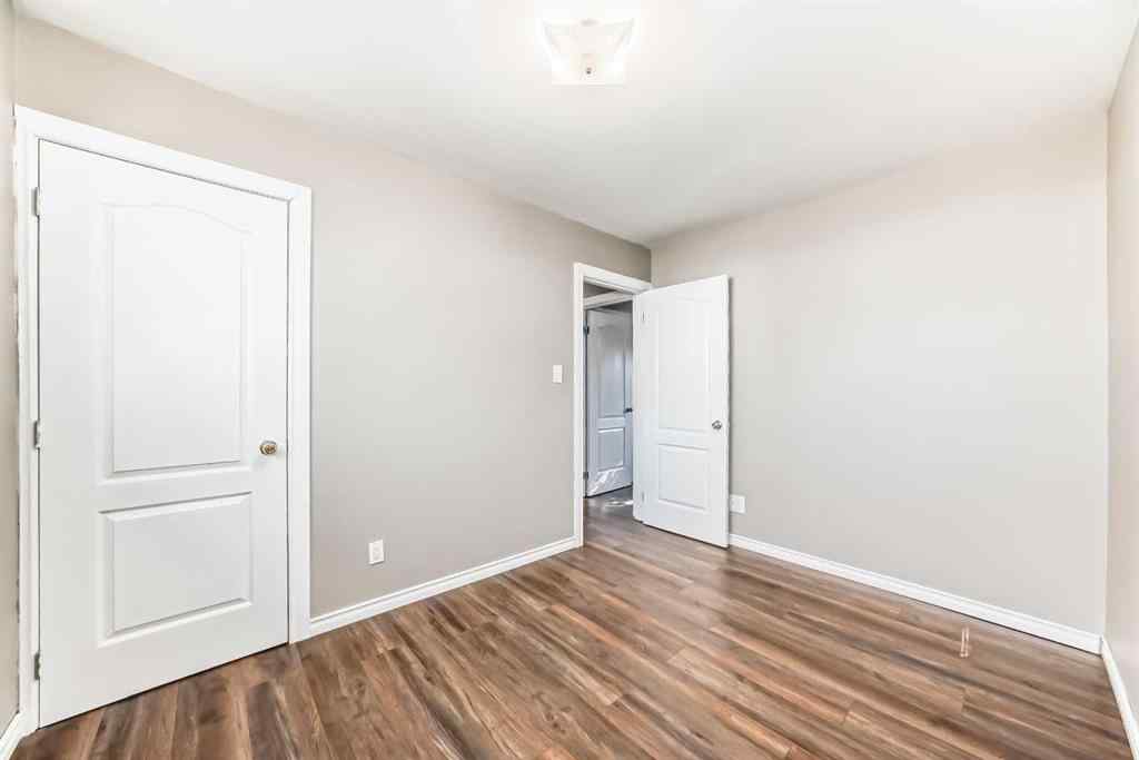 MLS® A2265391 - 1942 Cottonwood Crescent SE in Southview Calgary, Residential