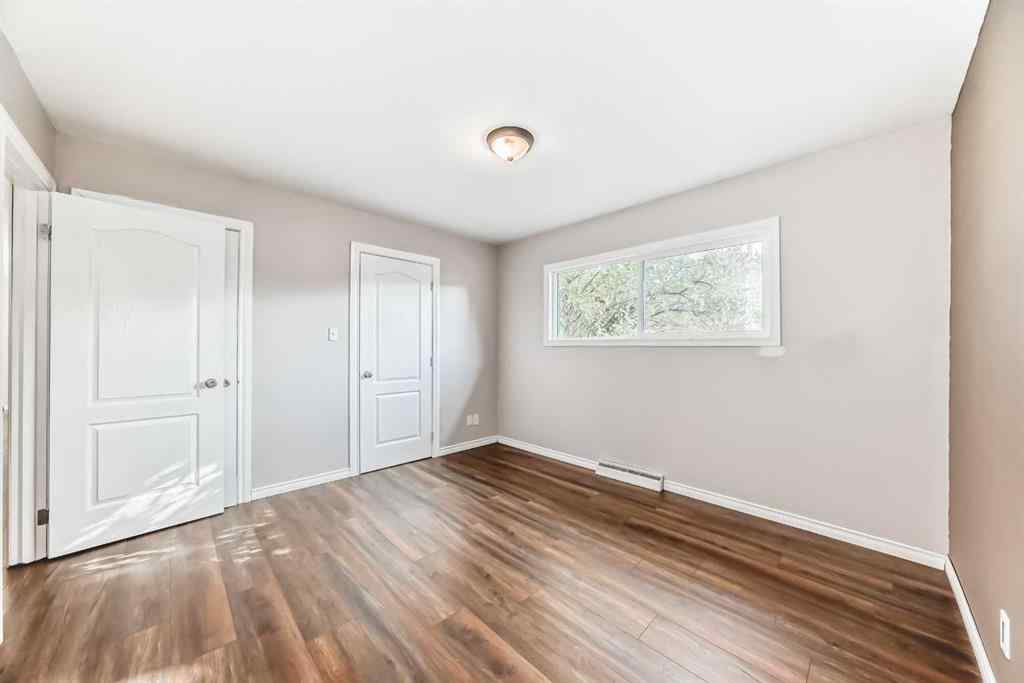 MLS® A2265391 - 1942 Cottonwood Crescent SE in Southview Calgary, Residential