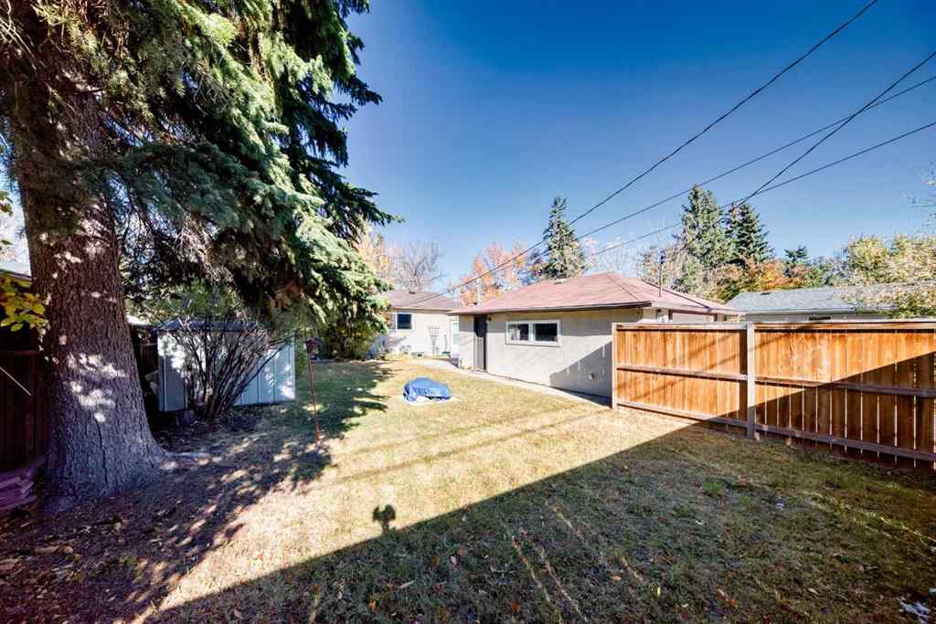 MLS® A2265391 - 1942 Cottonwood Crescent SE in Southview Calgary, Residential